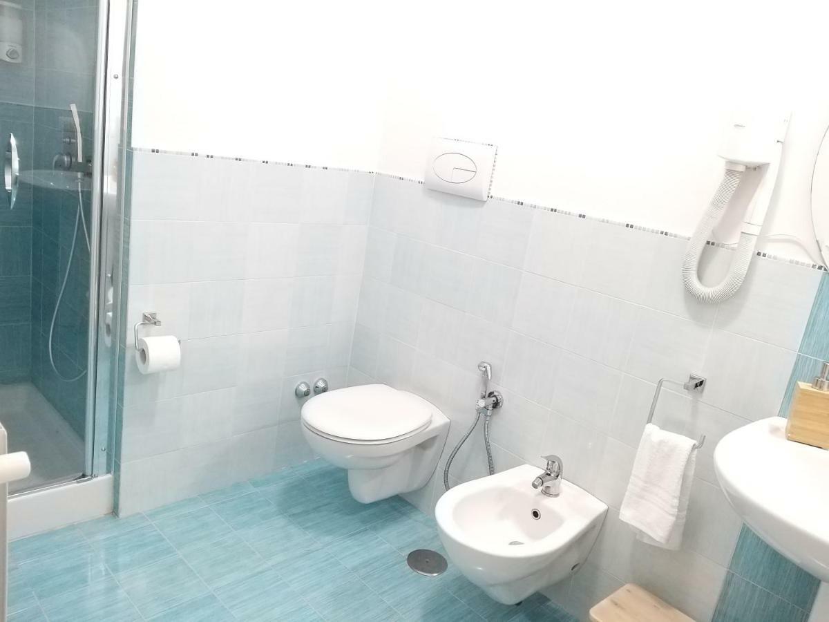 Vomerooms เนเปิลส์ ภายนอก รูปภาพ